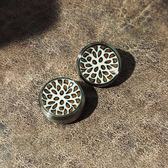 Chubby Inlay Buttons